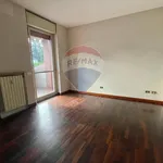 Rent 3 bedroom apartment of 150 m² in 18
 
 Cantù