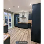 Rent 5 bedroom house in East Midlands