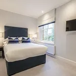 Rent 3 bedroom flat in London