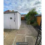 Rent 3 bedroom house in East Midlands