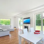 Rent 5 bedroom house of 320 m² in Roma