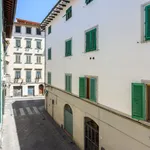 Rent 1 bedroom apartment of 65 m² in Florence