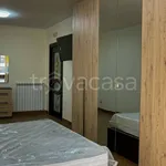 Rent 5 bedroom apartment of 80 m² in Napoli