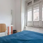 Rent a room in lisbon