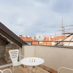 Pronajměte si 3 ložnic/e byt o rozloze 110 m² v Prague