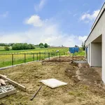 Moderne energiezuinige 3-gevel villa met 3 slpks en tuin