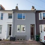 Rent 6 bedroom house in South East England