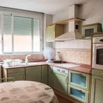 Rent a room of 136 m² in valencia