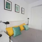 Rent 3 bedroom apartment of 63 m² in valencia