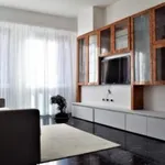 Rent 2 bedroom apartment of 75 m² in Milano