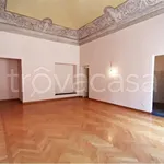 Rent 5 bedroom apartment of 191 m² in Genova