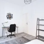 Rent a room in marseille