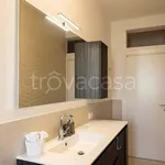 Rent 2 bedroom apartment of 75 m² in Milano