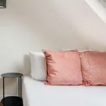 Appartement de 49 m² avec 1 chambre(s) en location à Paris