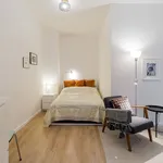 Miete 2 Schlafzimmer wohnung von 64 m² in Berlin