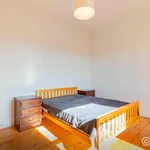 Rent 3 bedroom apartment in Edinburgh