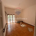 Rent 4 bedroom apartment of 111 m² in Palermo