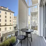 Rent 4 bedroom apartment of 147 m² in geneve