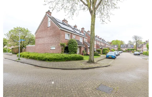 Huur 3 slaapkamer appartement van 140 m² in Veldhoven