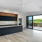 Rent 5 bedroom house in Cannonvale