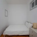 Rent a room in lisbon