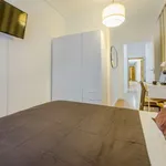 Rent a room of 120 m² in madrid