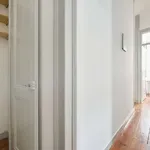 Rent a room in lisbon