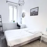 Rent a room in marseille