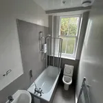 Rent 4 bedroom flat in Edinburgh  South