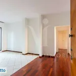 Rent 3 bedroom apartment of 95 m² in Milan