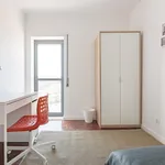 Rent 3 bedroom apartment in Lisbon