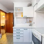 Rent a room of 69 m² in lisbon