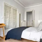 Rent 2 bedroom apartment of 61 m² in paris