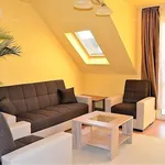 Rent 3 bedroom apartment of 60 m² in Gyor