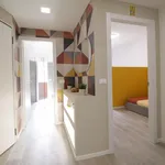 Rent 2 bedroom apartment in Milan