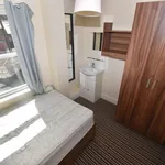 Rent 5 bedroom house in West Midlands