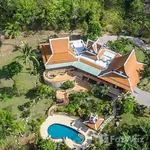 Rent 7 bedroom house of 1830 m² in Phuket