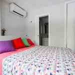 Rent 4 bedroom apartment in Valencia