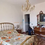 Rent 5 bedroom apartment of 100 m² in Massa