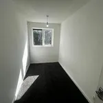 Rent 4 bedroom house of 94 m² in Salford