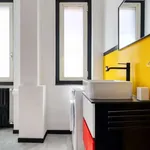 Rent 1 bedroom apartment of 50 m² in Milan