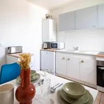 Rent 4 bedroom apartment in Paris