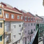 Rent 3 bedroom apartment of 114 m² in lisbon