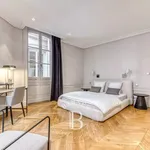 Appartement de 214 m² avec 5 chambre(s) en location à Lyon