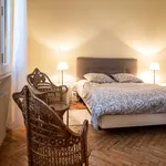 Rent 1 bedroom apartment of 70 m² in Bordeaux