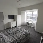 Rent 6 bedroom house in Swansea