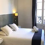 Rent a room of 140 m² in barcelona