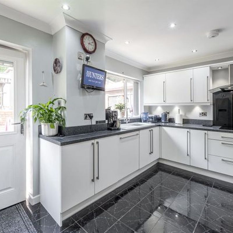 Link-detached house to rent in Rangeways Road, Kingswinford DY6