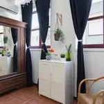 Rent 1 bedroom apartment of 40 m² in Porto