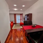 Alquilo 2 dormitorio apartamento de 807 m² en Oviedo